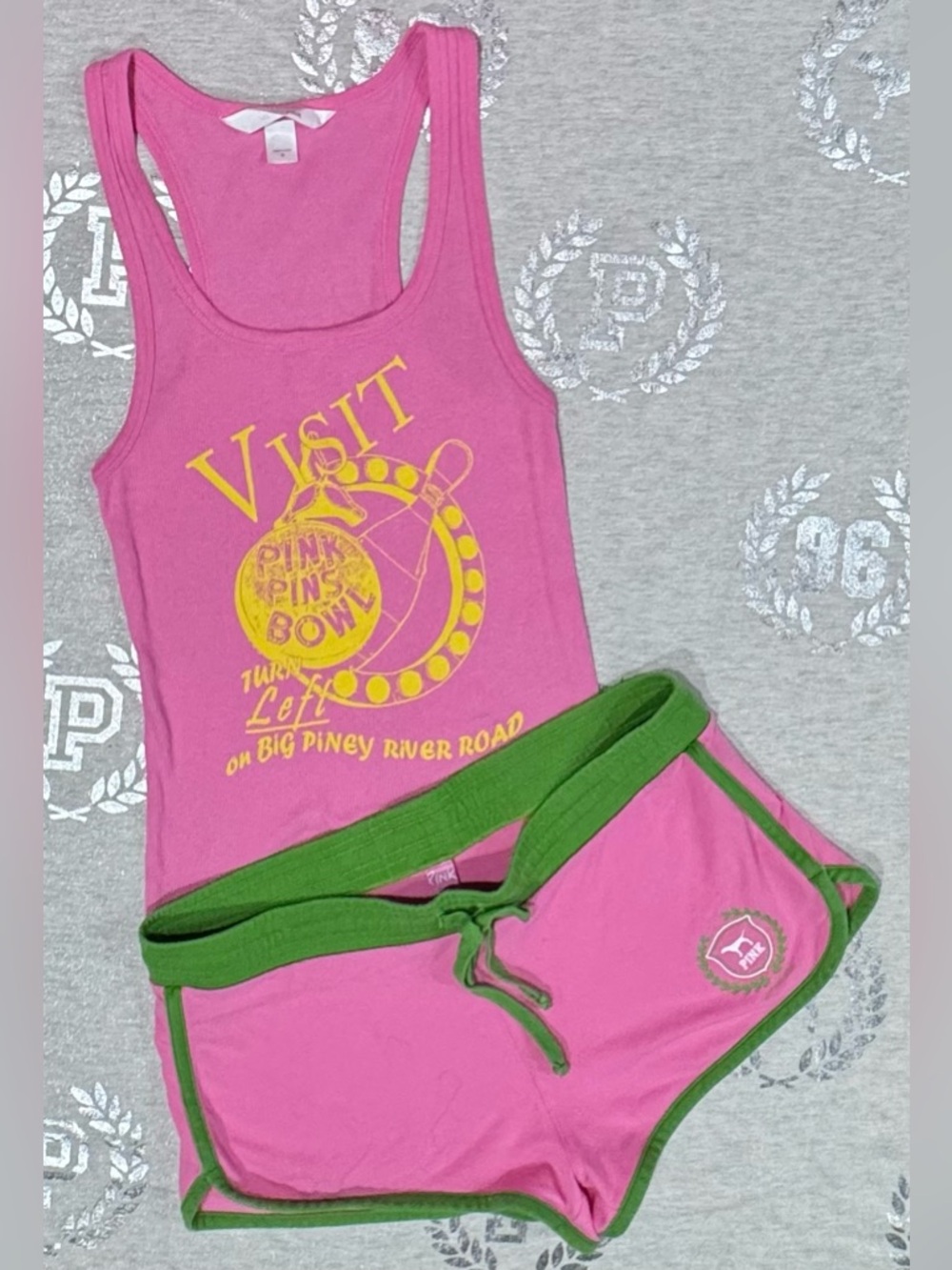 VS PINK Y2K SET NWOT